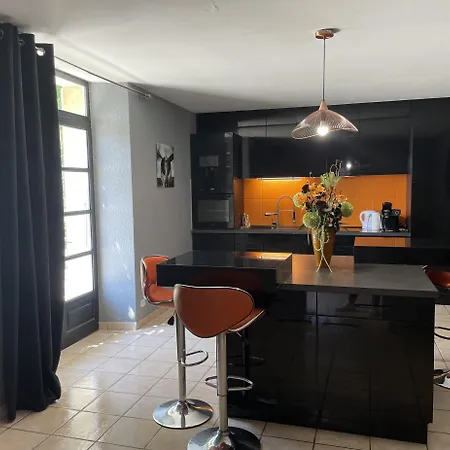 Vakantiehuis Agreable Bastide Provencale Avec Piscine Barcelonne (Drome)