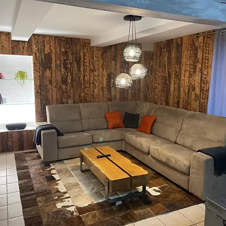 Agreable Bastide Provencale Avec Piscine Vakantiehuis