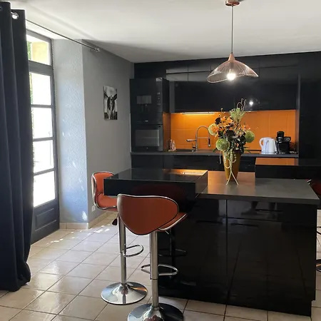 Vakantiehuis Agreable Bastide Provencale Avec Piscine *