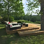 Agreable Bastide Provencale Avec Piscine *