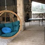 Agreable Bastide Provencale Avec Piscine *