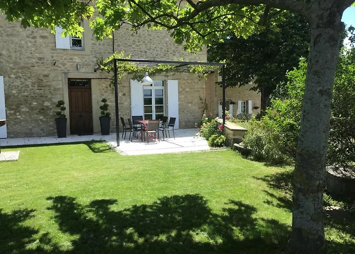 Bastide Provençale Avec Piscine *