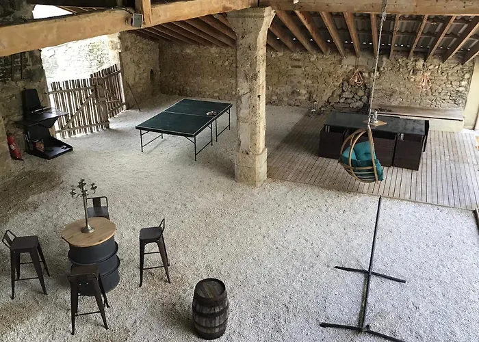 Bastide Provençale Avec Piscine Hébergement de vacances